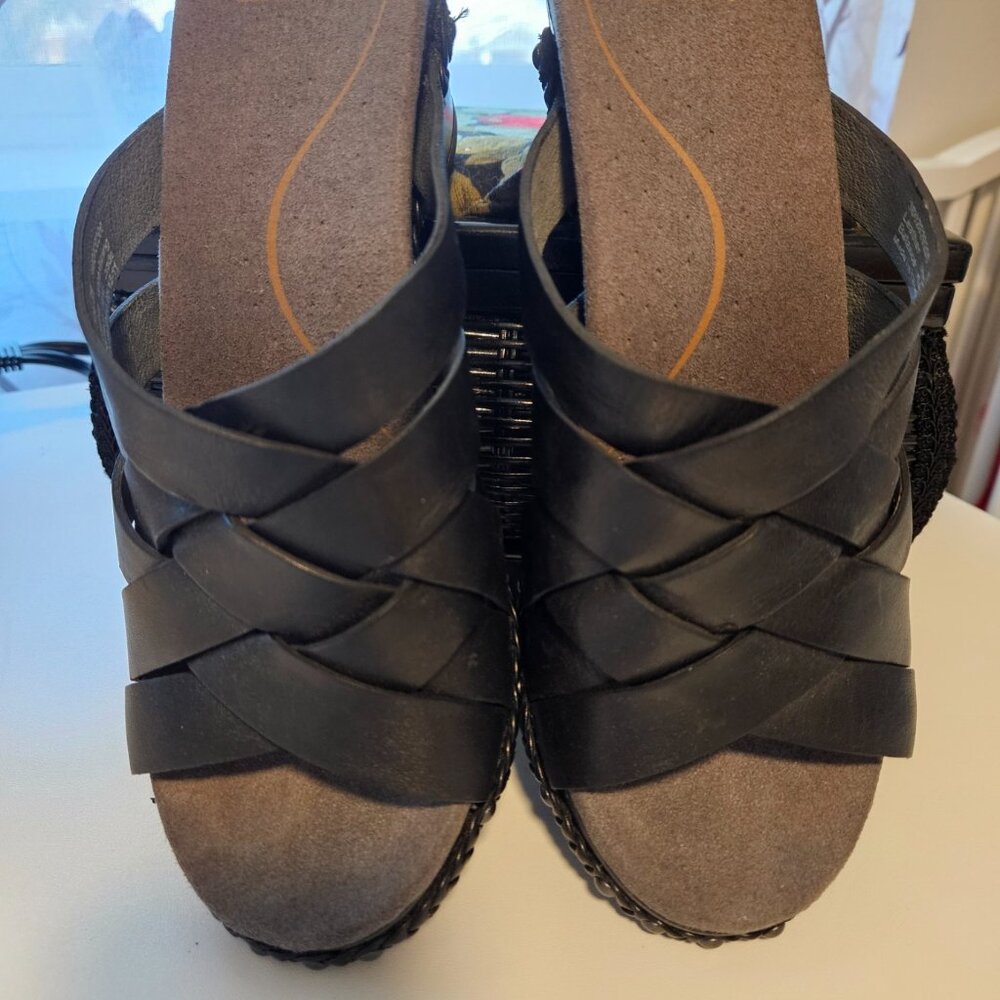Dansko Sandals 38 - Picture 7 of 8